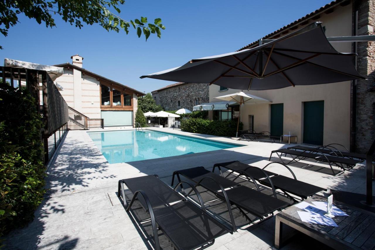 Santellone Resort Brescia Exteriör bild
